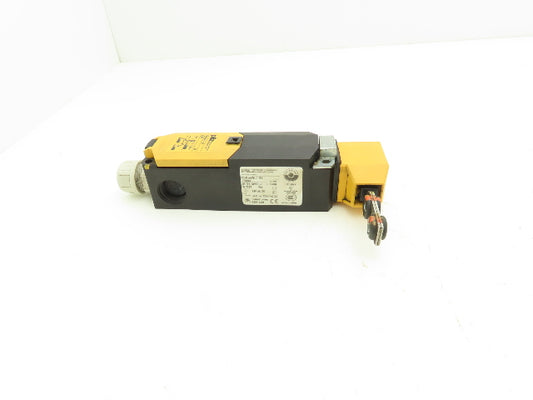 Pilz PSEN me1M /1AS Mechanical Safety Guard Switch Right Hand Key Entry 24VAC/DC
