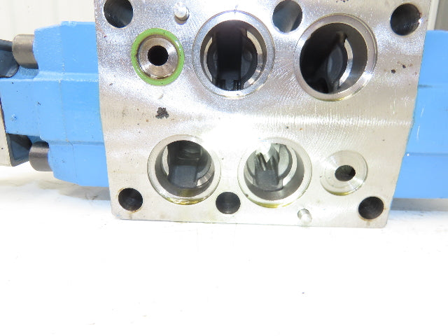 Moog D684Z4815G / P05HXUU6SEY2-N Proportional Servo Valve 24V D633-7368