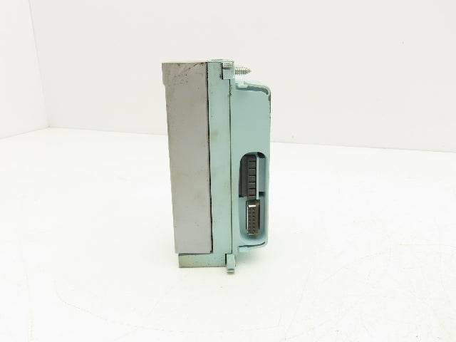 Siemens 6ES7 194-4CA00-0AA0 SIMATIC 8 point Digital Output w/Connector Lot of 11