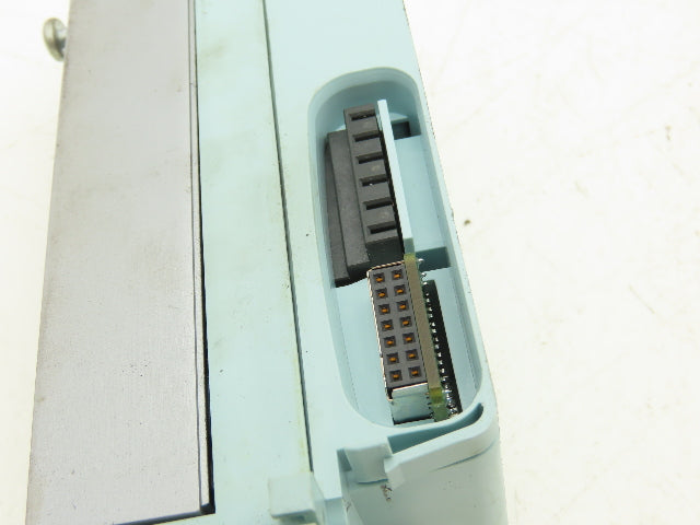 Siemens 6ES7 194-4CA00-0AA0 SIMATIC 8 point Digital Output w/Connector Lot of 11