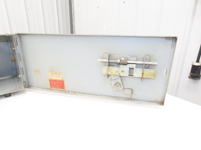 Crouse Hinds Co Fusible Busway Disconnect Switch Bus Plug 100A 240VAC 3PH 3W