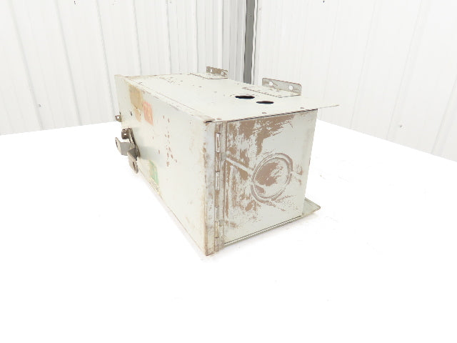 Crouse Hinds Co Fusible Busway Disconnect Switch Bus Plug 100A 240VAC 3PH 3W