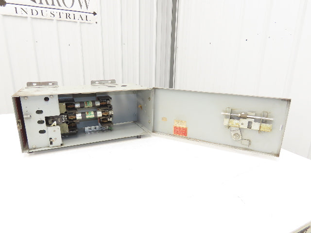 Crouse Hinds Co Fusible Busway Disconnect Switch Bus Plug 100A 240VAC 3PH 3W