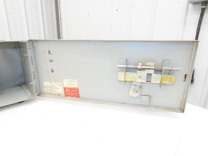 Crouse Hinds Co Fusible Busway Disconnect Switch Bus Plug 100A 240VAC 3PH 3W