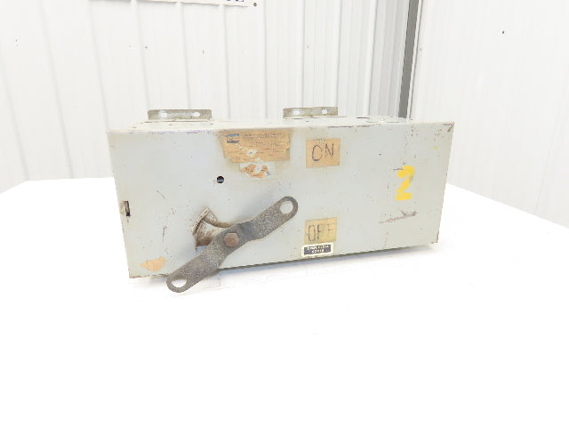 Crouse Hinds Co Fusible Busway Disconnect Switch Bus Plug 100A 240VAC 3PH 3W