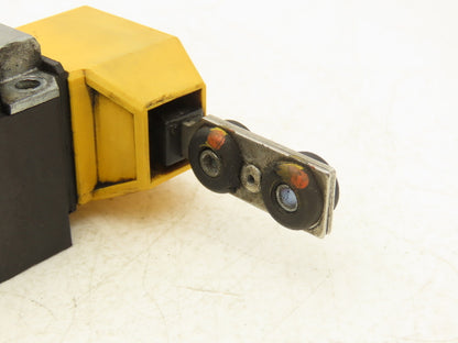Pilz PSEN me1M /1AS Mechanical Safety Guard Switch 24VAC/DC Right Hand Key Entry