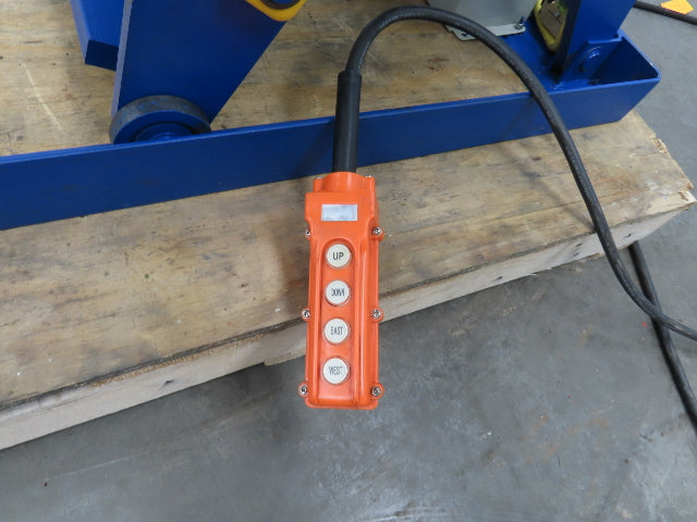 Vestil Hydraulic Lift Table End Tilt 2000lb 48"x48" Top 45° Tilt 36" Travel 460v