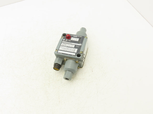 Allen Bradley 836T-D452J Ser A Pressure Difference Control Switch 5-40PSI 600V