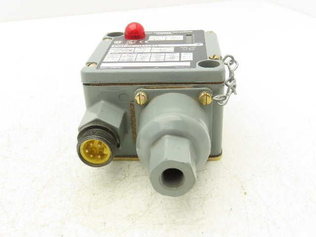 Allen Bradley 836T-D452J Ser A Pressure Difference Control Switch 5-40PSI 600V