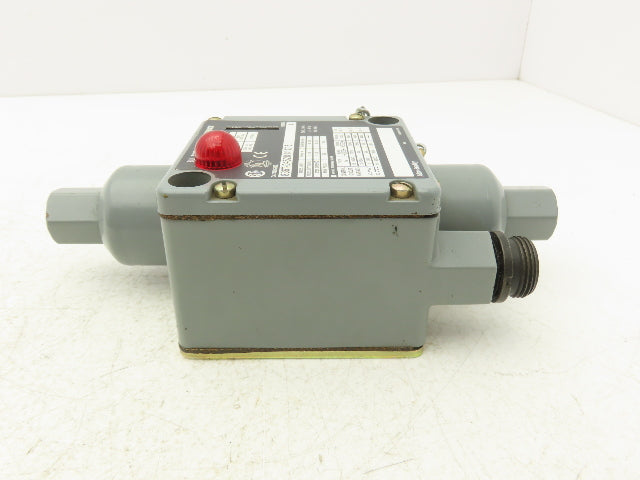 Allen Bradley 836T-D452J Ser A Pressure Difference Control Switch 5-40PSI 600V