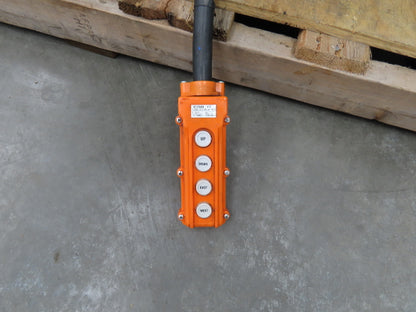 Vestil Hydraulic Lift Table End Tilt 1000lb 48"x48" Top 45° Tilt 36" Travel 460v