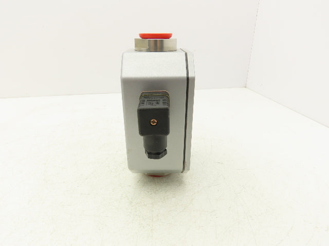 Lake M4S-7WD-05EPR Variable Area Flow Monitor 6000 PSI 5 GPM 125-250 VAC/VDC