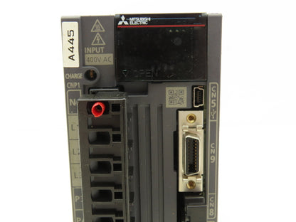 Mitsubishi MDS-EJH-V1-15 AC Servo Drive Unit 1.0kW 2.8A 3Ph 323V 0-360Hz Output