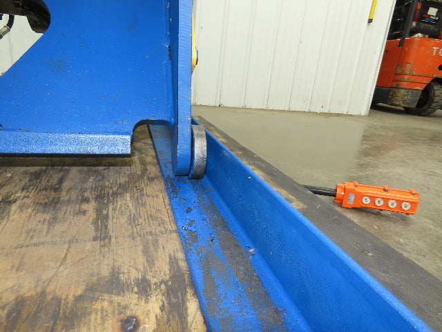 Vestil Hydraulic Lift End Tilt Table 2000lb 48"x48" Top 38° Tilt 36" Travel 460v