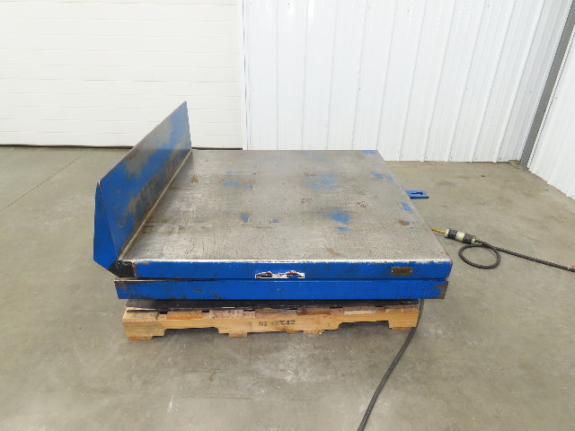 Vestil Hydraulic Lift End Tilt Table 2000lb 48"x48" Top 38° Tilt 36" Travel 460v