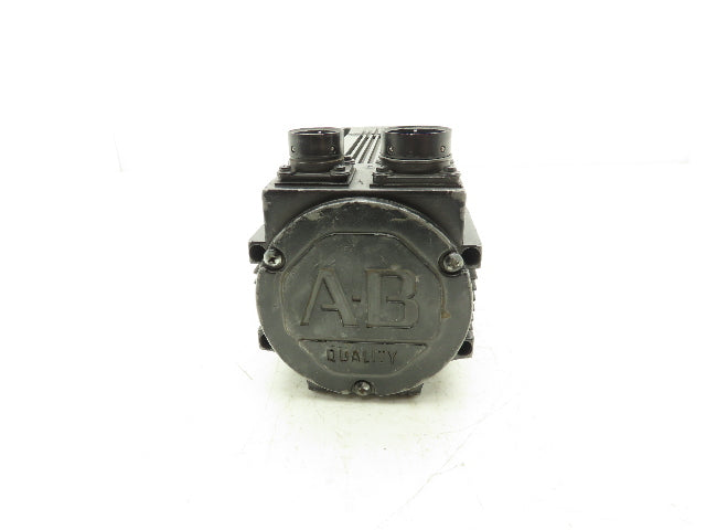 Allen Bradley 1326AB-B420H-21  AC Servo Motor 2.08kW 6000RPM Ser C
