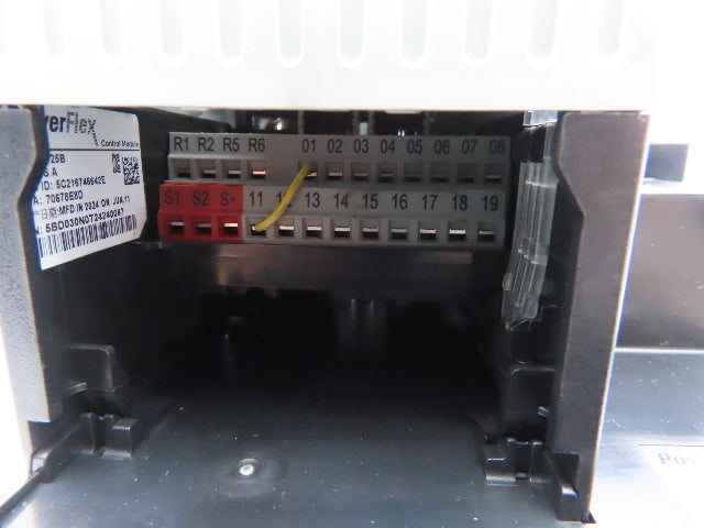 Allen Bradley 25B-D030N104 PowerFlex 525 VFD 500Hz 20Hp 460v 30A Ser A FRN 7.001