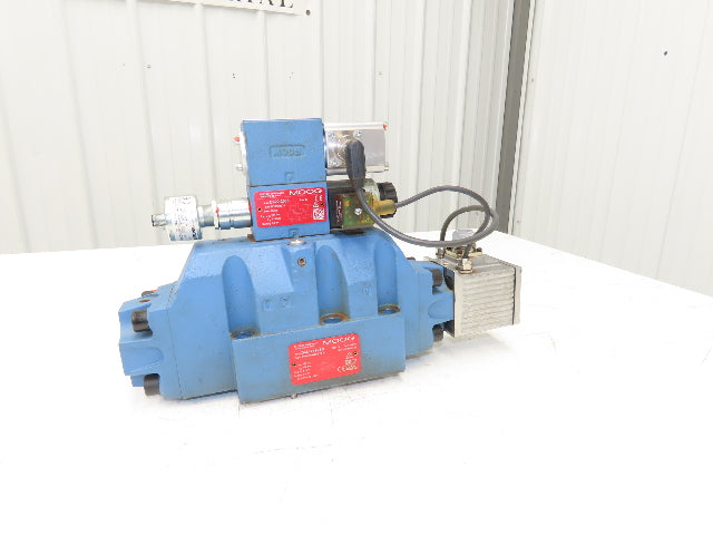 MOOG D684Z4826G Hydraulic Servo Directional Valve Analog Interface Rev S 350 Bar