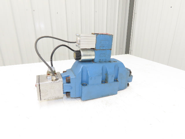 MOOG D684Z4815G Hydraulic Servo Directional Valve Analog Interface 350 Bar