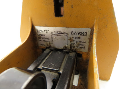 Bostitch DS-3522 Pneumatic Stick Carton Box Stapler 1-3/8" Crown SW7437 SW9040