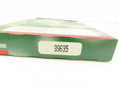 CR 39835 Oil Seal Single Lip 4.00" Shaft Dia 4.501" x .250" Width OD Lot of 2