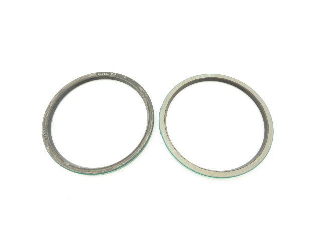 CR 39835 Oil Seal Single Lip 4.00" Shaft Dia 4.501" x .250" Width OD Lot of 2