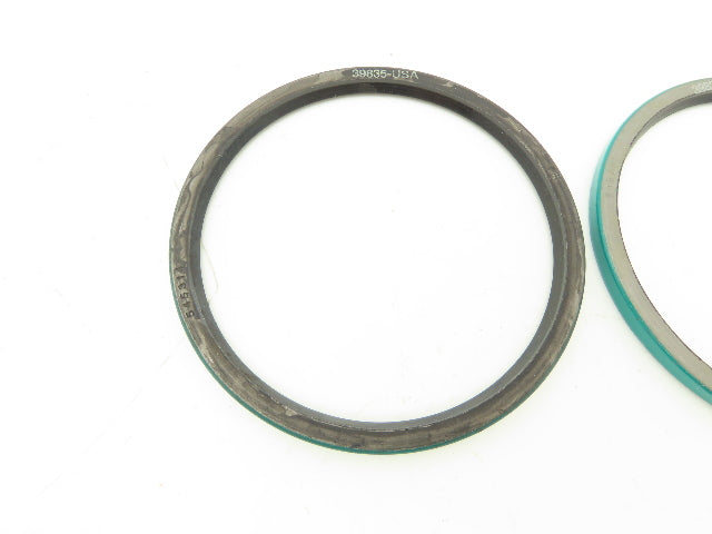 CR 39835 Oil Seal Single Lip 4.00" Shaft Dia 4.501" x .250" Width OD Lot of 2