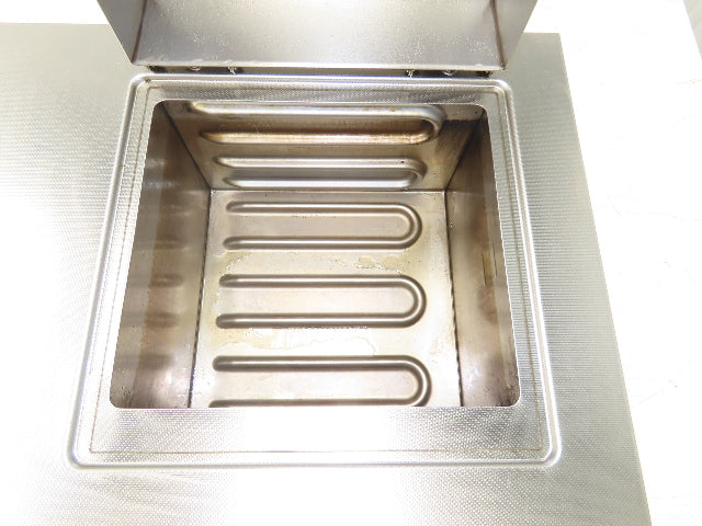 Memmert Oil Bath One7 Laboratory Oil Bath DIN 115VAC 200 Deg Celsius 7 Liter