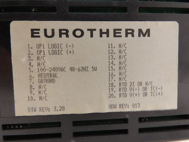 Eurotherm Crown 808/L1/NO/NO/(AKFF200)// Digital Temperature Controller 32-400°F