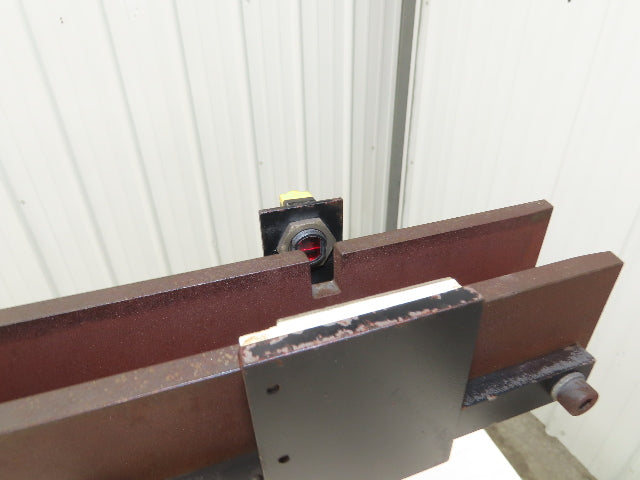 Hoosier Vibratory Linear Parts Feeder 33-1/2" Long 120V 1-1/4" W