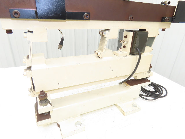 Hoosier Vibratory Linear Parts Feeder 33-1/2" Long 120V 1-1/4" W