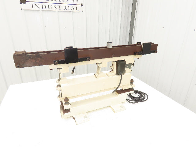 Hoosier Vibratory Linear Parts Feeder 33-1/2" Long 120V 1-1/4" W
