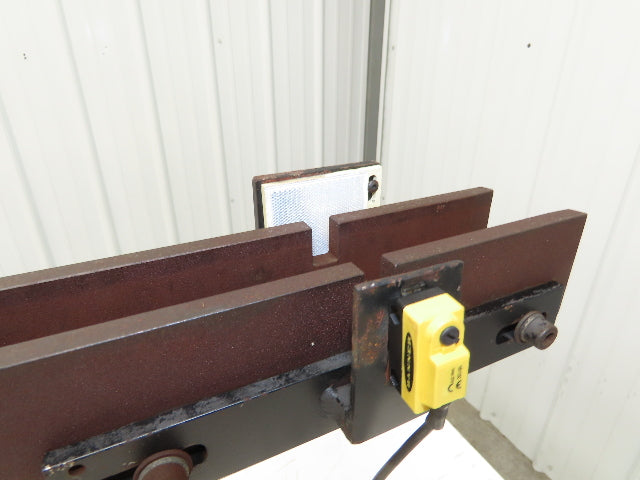 Hoosier Vibratory Linear Parts Feeder 33-1/2" Long 120V 1-1/4" W