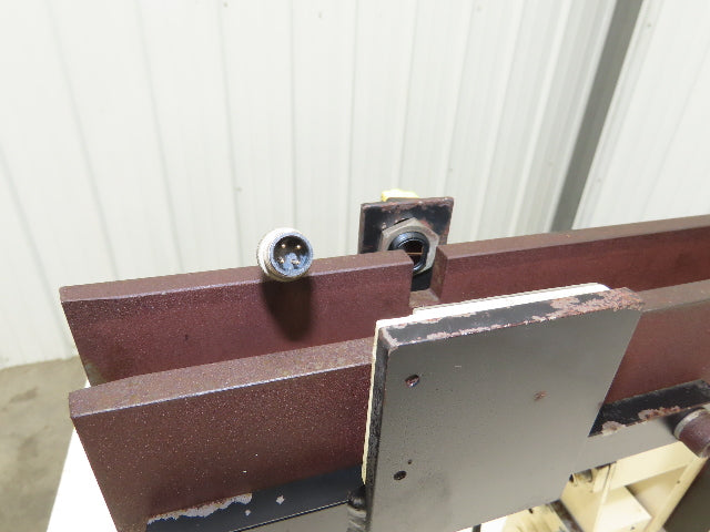Hoosier Vibratory Linear Parts Feeder 33-1/2" Long 120V 1-1/4" W