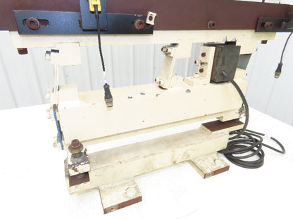 Hoosier Vibratory Linear Parts Feeder 33-1/2" Long 120V 1-1/4" W