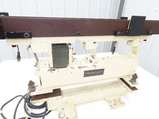 Hoosier Vibratory Linear Parts Feeder 33-1/2" Long 120V 1-1/4" W