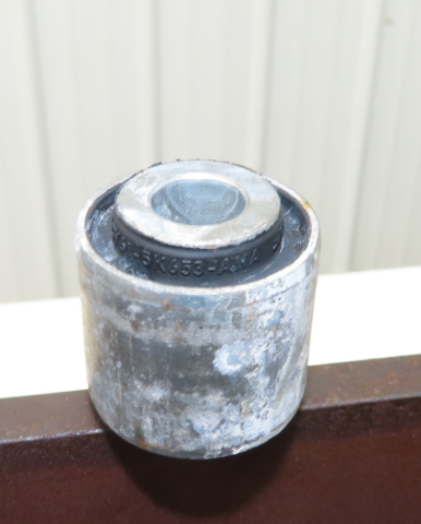 Vibratory Linear Parts Feeder 33-1/2" Long 120 Volt Coil 1-1/4" Wide Guild Rail