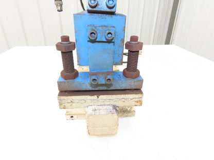 Vibratory Linear Parts Feeder 33-1/2" Long 120 Volt Coil 1-1/4" Wide Guild Rail
