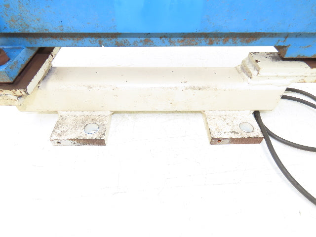 Vibratory Linear Parts Feeder 33-1/2" Long 120 Volt Coil 1-1/4" Wide Guild Rail