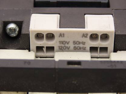 Siemens 3RT1046-3AK60 Sirius 3-Pole Power Contactor 95A 45kW 110V Coil w/2NC Aux