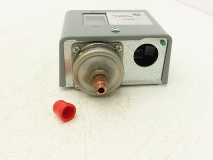 Johnson Controls P170AA-2C Pressure Control Switch 0-150 PSI 1/4" Flared