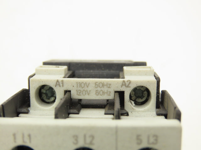 Siemens 3ZX1012-0RT02-1AA1 Motor Starter Contactor 20Hp 690V 120V Coil Lot Of 3