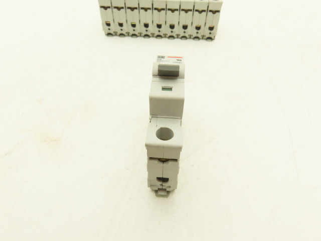 Cutler Hammer WMS1D04 Single Pole Circuit Breaker 4A 240V D-Curve Lot of 10