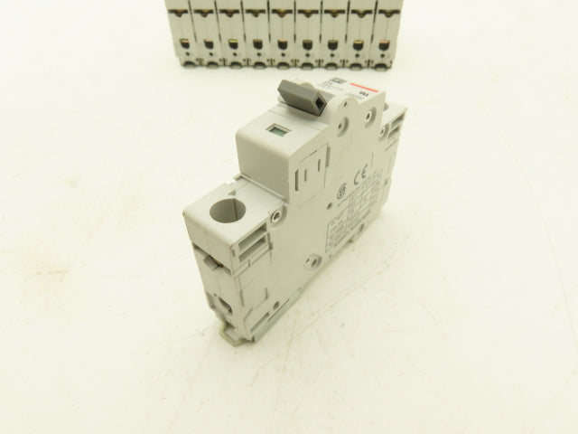 Cutler Hammer WMS1D04 Single Pole Circuit Breaker 4A 240V D-Curve Lot of 10