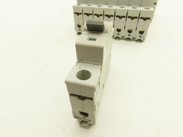 Cutler Hammer WMS1D04 Single Pole Circuit Breaker 4A 240V D-Curve Lot of 16