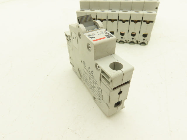 Cutler Hammer WMS1D04 Single Pole Circuit Breaker 4A 240V D-Curve Lot of 16