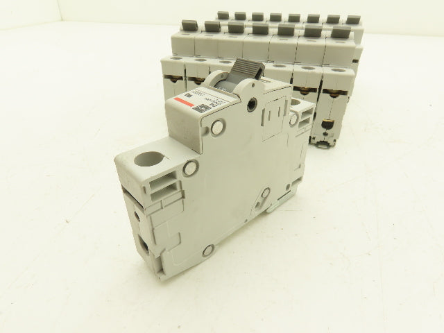 Cutler Hammer WMS1D04 Single Pole Circuit Breaker 4A 240V D-Curve Lot of 16