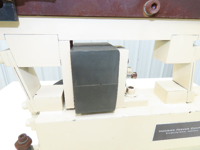 Hoosier Vibratory Linear Parts Feeder 35-1/4" Long 120V 1-1/4" W