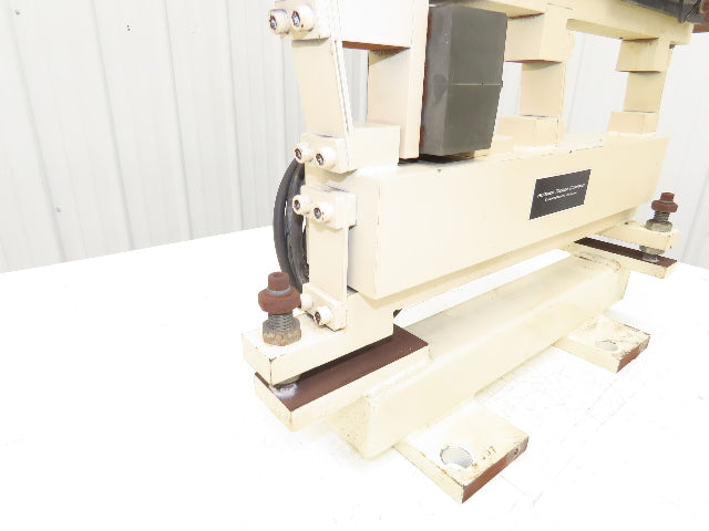 Hoosier Vibratory Linear Parts Feeder 35-1/4" Long 120V 1-1/4" W