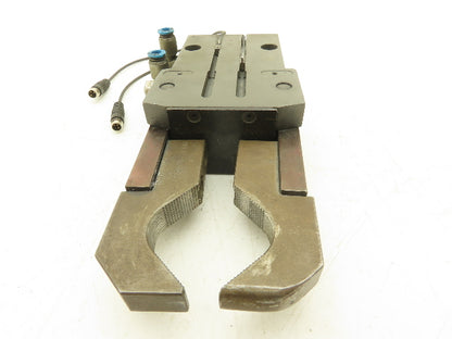 phd GRB11-2-32 X 180 -M Pneumatic Gripper 32mm Bore 180 Degree Regular Duty